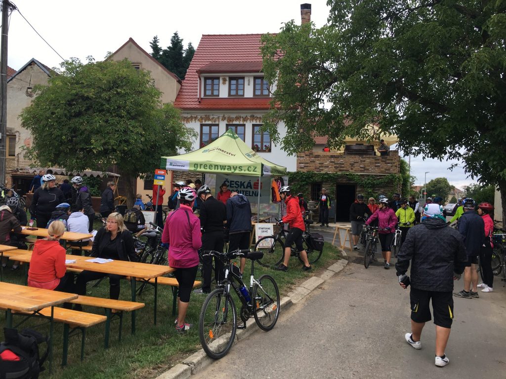 f4ae4ba8-1a74-4a10-8e87-0488941441a5